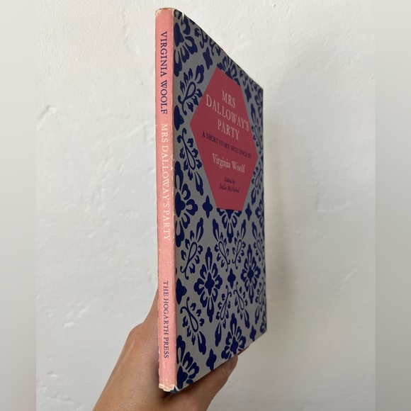 Rare vintage copy of Mrs Dalloway’s Party book by Virginia Woolf 1973 - Picture 3 of 11